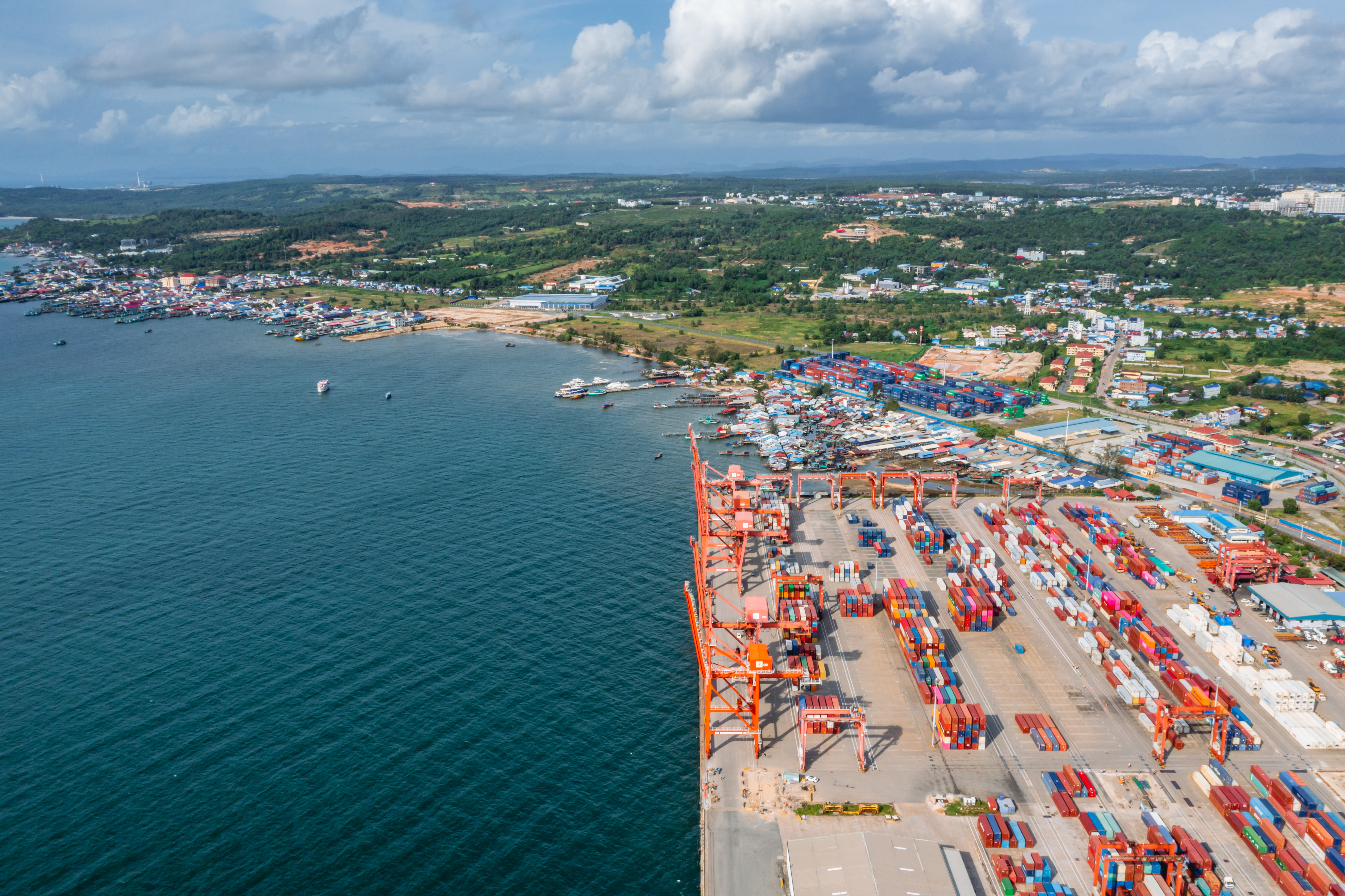 ថ្នាលព័ត៌មានកិច្ចព្រមព្រៀងពាណិជ្ជកម្មសេរីថ្មីរបស់កម្ពុជាត្រូវបានដាក់ឲ្យដំណើរការ