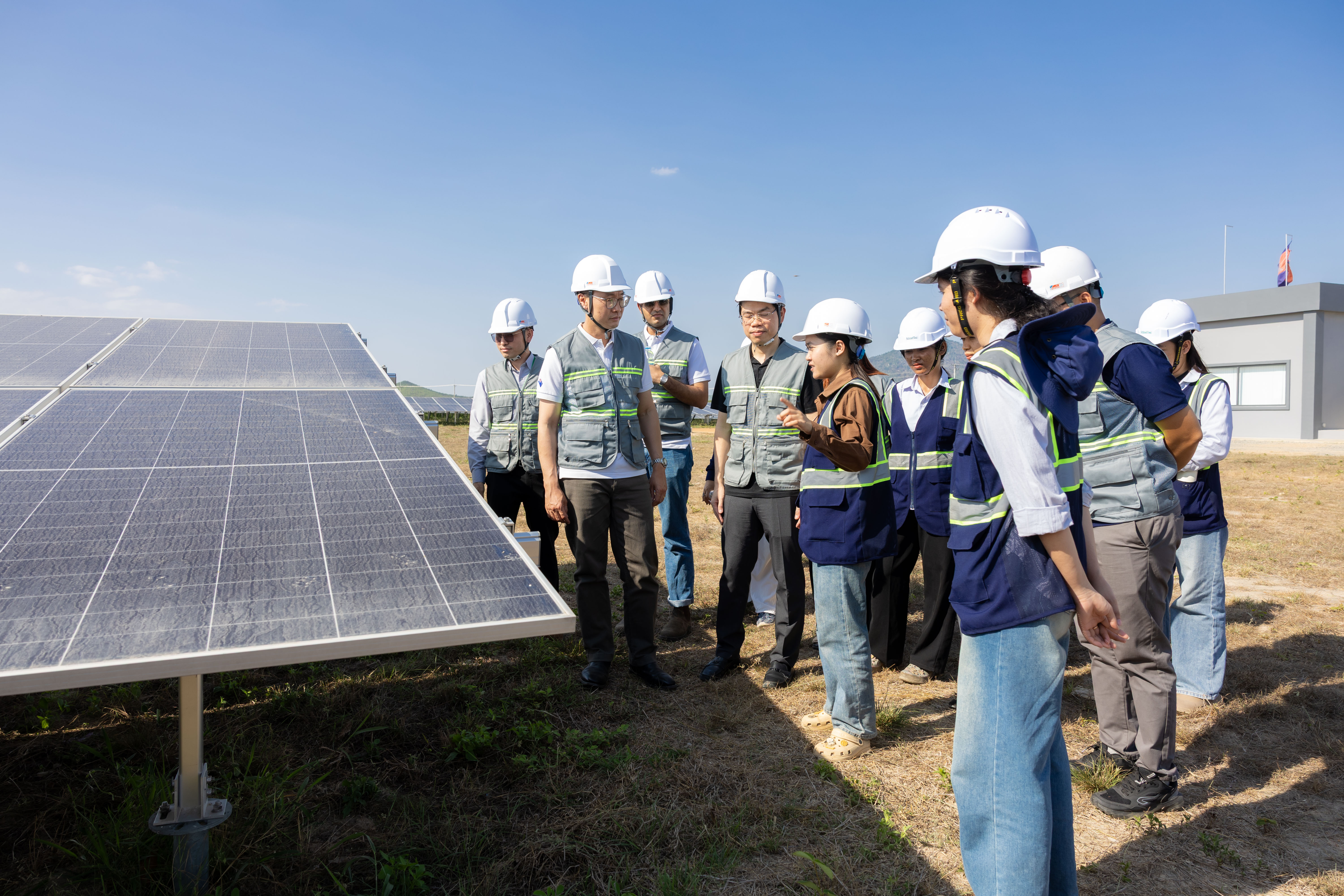 Australia partners with Cambodia to boost energy security 