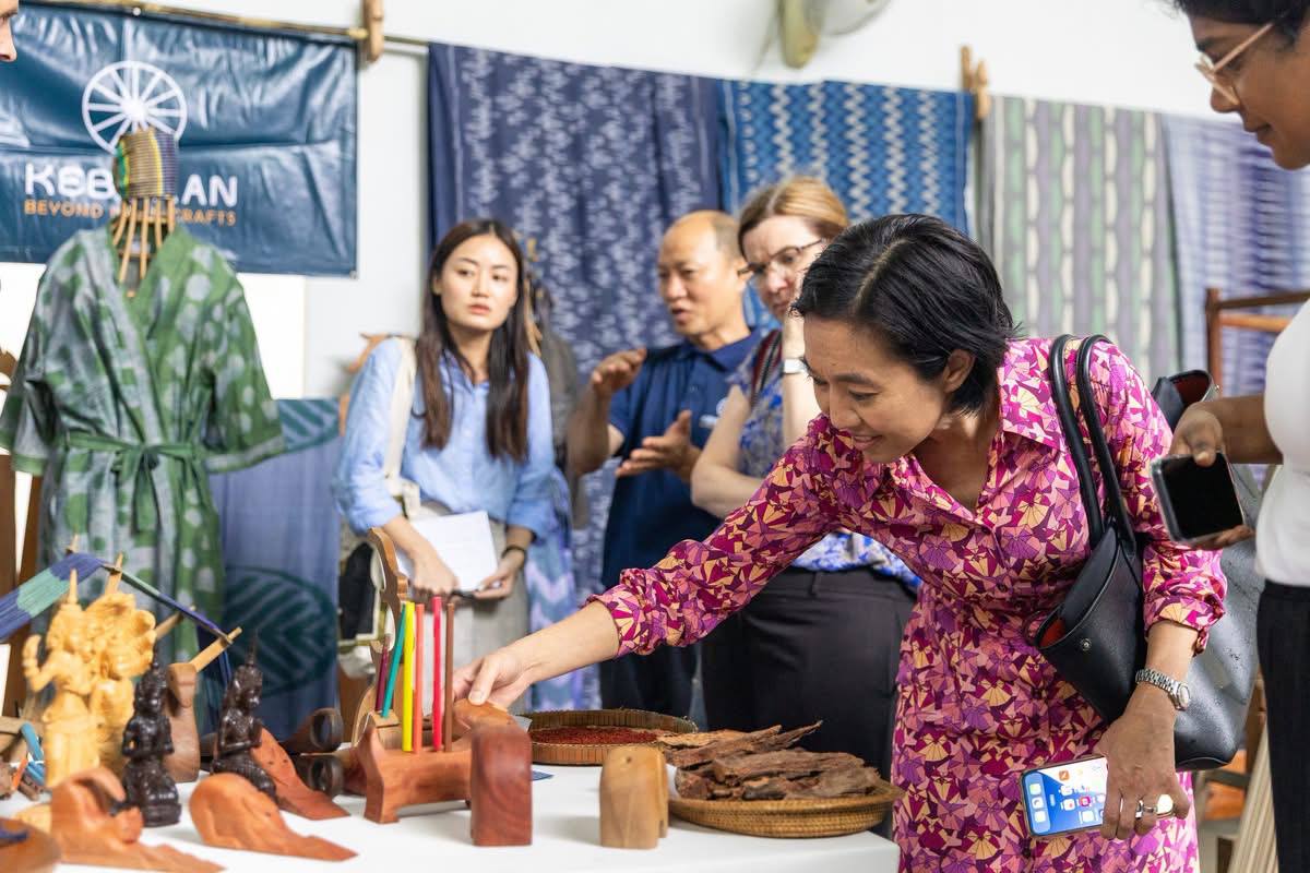  អូស្ត្រាលី កំពុងគាំទ្រដល់ប្រព័ន្ធសុខាភិបាល និងបរិយាកាសអាជីវកម្មរបស់កម្ពុជា ឱ្យកាន់តែមានបរិយាបន្ន